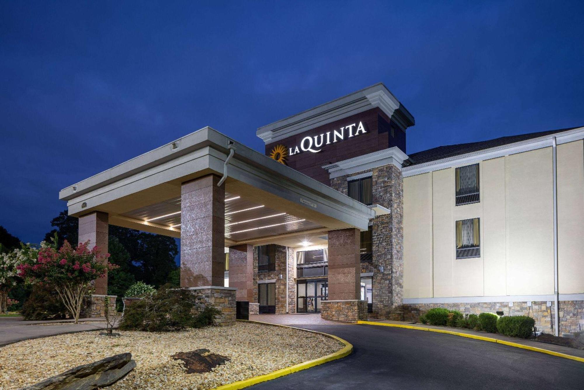La Quinta By Wyndham Covington Hotel Ngoại thất bức ảnh