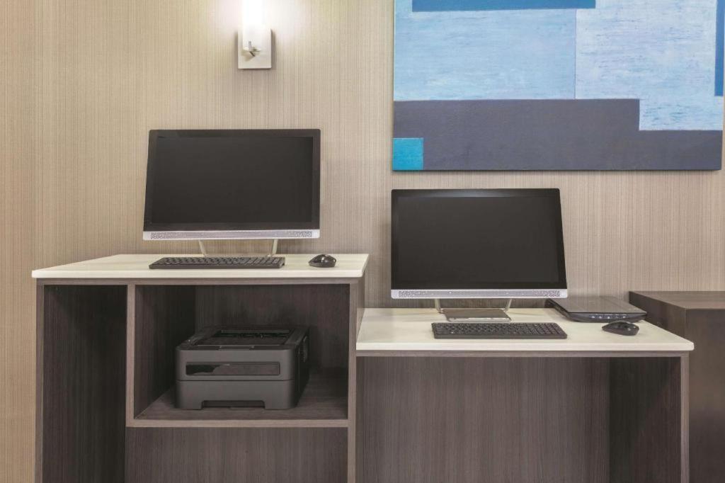 La Quinta By Wyndham Covington Hotel Ngoại thất bức ảnh
