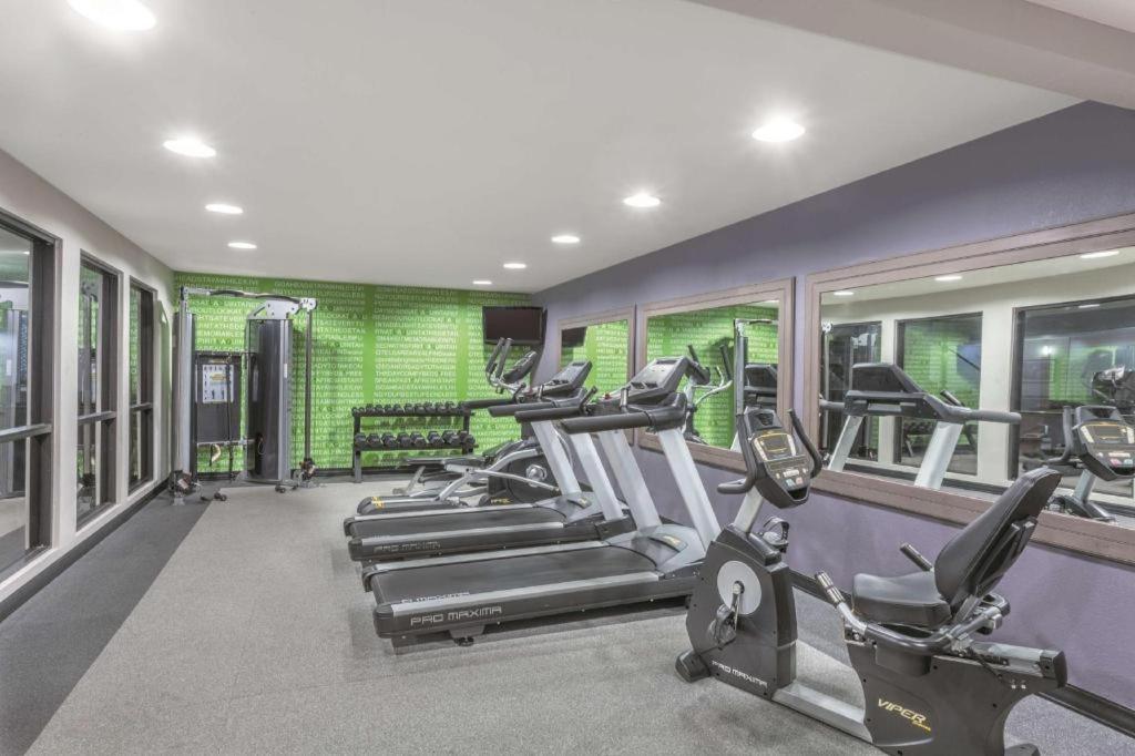 La Quinta By Wyndham Covington Hotel Ngoại thất bức ảnh