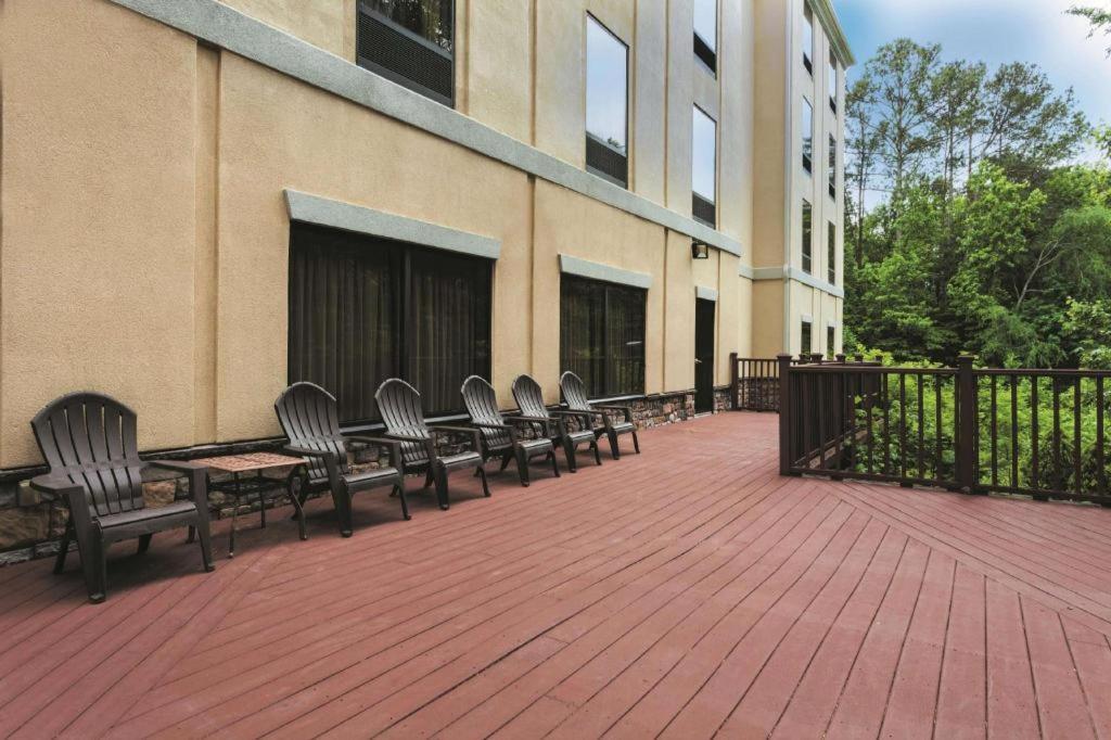 La Quinta By Wyndham Covington Hotel Ngoại thất bức ảnh