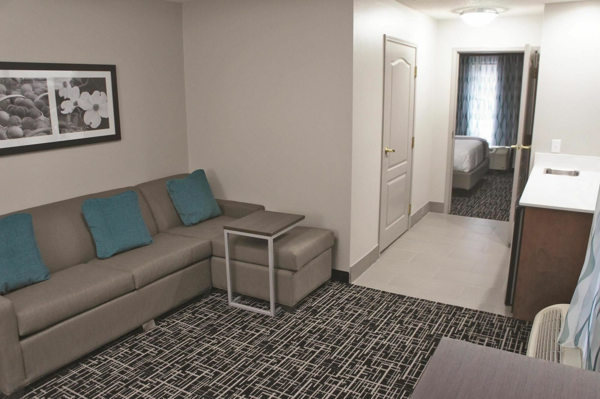 La Quinta By Wyndham Covington Hotel Ngoại thất bức ảnh