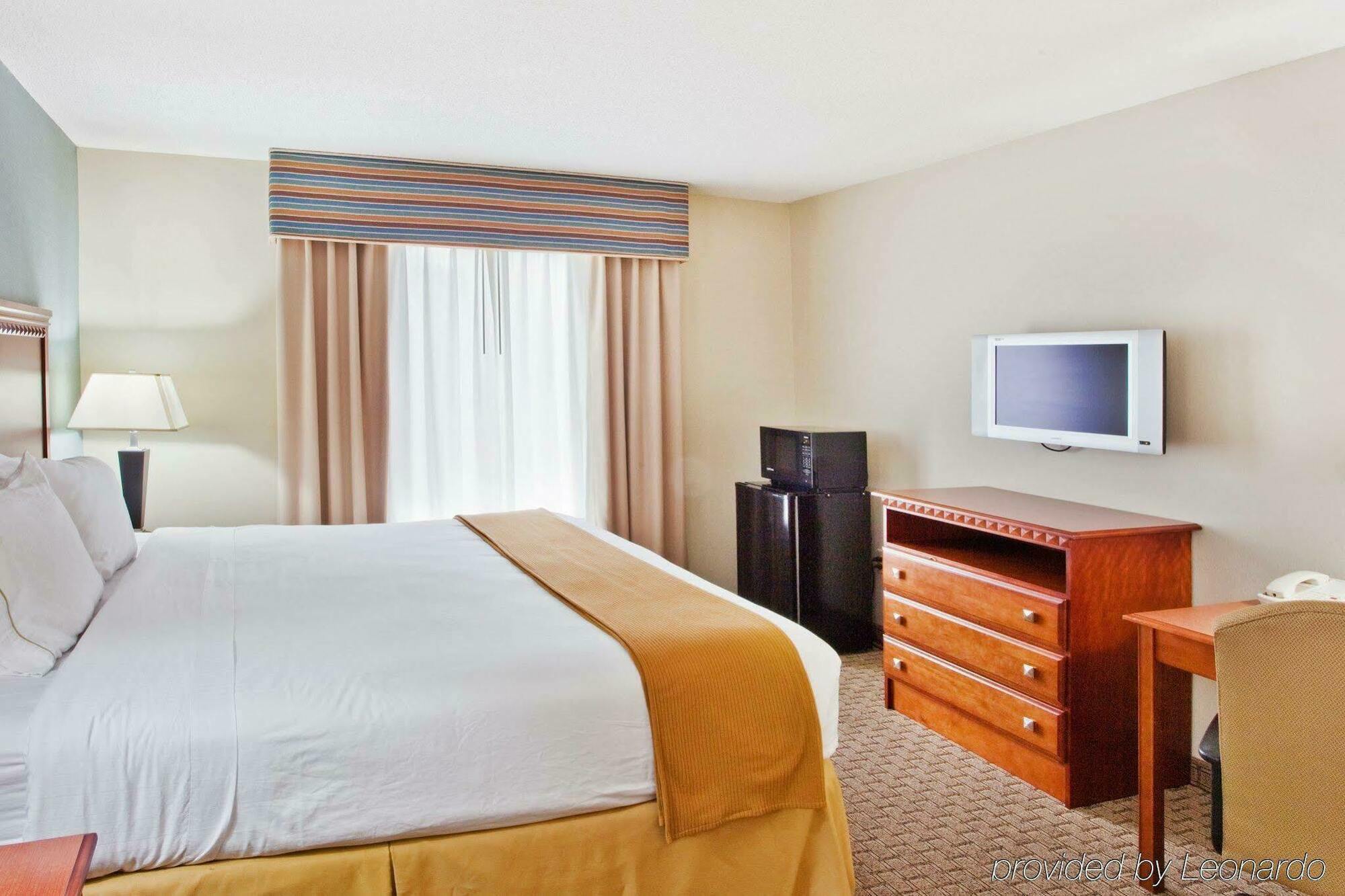 La Quinta By Wyndham Covington Hotel Ngoại thất bức ảnh